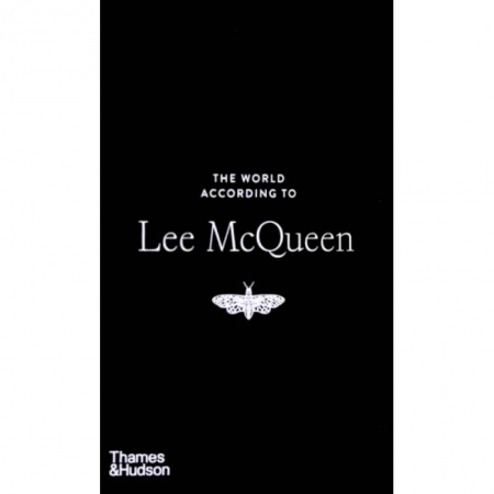 Чтение на английском языке, книга The World According to Lee McQueen купить по низкой цене